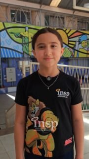 🎓🚔 Encerramento do PROERD 2025 — um marco na formação de cidadãos conscientes no INSP! 💙
Os alunos do 5º ano do INSP Júnior concluíram com sucesso o Programa Educacional de Resistência às Drogas e à Violência (PROERD), uma parceria inspiradora com a Polícia Militar do Estado do Rio de Janeiro (@proerd.pmerj). 👮♂️✨
A cerimônia foi um momento especial de celebração e orgulho, reunindo representantes da PMERJ, equipe pedagógica, famílias e amigos para reconhecer o aprendizado e a dedicação dos nossos estudantes. 🌟
Parabéns, formandos do PROERD 2025! Que as lições aprendidas sigam com vocês em cada nova escolha e caminho. 🙌🎉
#PROERD #INSPJunior #Formandos2025 #CidadaniaConsciente #OrgulhoINSP #PMERJ