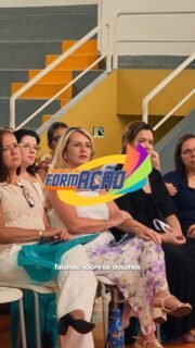 Excelência em Foco: Formação Docente e o Futuro da Aprendizagem 🍎

O INSP reforça seu compromisso com a educação de qualidade ao promover um encontro enriquecedor entre sua equipe docente e Idelfranio Moreira, Head de Ensino e Inovações do SAS Educação. O momento trouxe reflexões sobre o impacto da Inteligência Artificial e as novas formas de aprender, destacando a importância de acompanhar as transformações tecnológicas de forma consciente e estratégica. 🚀

Mais do que seguir tendências, essa formação busca unir inovação, valores cristãos e excelência acadêmica, pilares que fazem parte da identidade do INSP, a maior infraestrutura escolar de Jacarepaguá. Ao investir na formação contínua de seus educadores, o INSP fortalece uma educação que estimula a curiosidade, o pensamento crítico e a preparação para os desafios do ensino superior. 💡

#INSP #Jacarepaguá #Educação #InovaçãoEducacional #FormaçãoDeProfessores #SASEducação #ExcelênciaAcadêmica #TecnologiaNaEducação #RiodeJaneiro