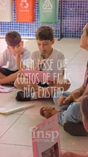 Princesas da Vida Real: Literatura e Afeto no INSP Júnior 📖✨
Enquanto aprendiam sobre o gênero textual conto, os alunos do 3º ano pesquisaram e compartilharam histórias reais de superação de mulheres de suas próprias famílias. Mães, avós e tias se tornaram as “princesas” dessas narrativas, despertando admiração e respeito na sala de aula.
A atividade também celebra o Dia Internacional da Mulher, valorizando o papel das mulheres na família e na formação dos alunos, e reforçando o compromisso do INSP com uma educação que une aprendizado, valores e afeto.
#INSP #INSPJunior #Jacarepaguá #EducaçãoComValores #DiaDaMulher #FormaçãoIntegral #RiodeJaneiro