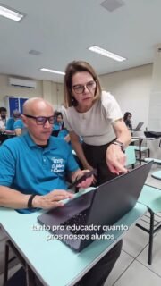 INSP: Inteligência Artificial na prática e com propósito.

No sábado, 21/03, nossos professores viveram uma manhã de formação que foi muito além da teoria. 💡

Na Introdução à Inteligência Artificial na Educação, conduzida por Ana Valéria Sampaio, o foco foi claro: como usar a IA de forma real, aplicável e consciente no dia a dia da sala de aula.

E o resultado já apareceu ali mesmo.

Os professores saíram com:
✔️ ideias práticas para aplicar imediatamente
✔️ novas possibilidades de planejamento e personalização do ensino
✔️ ferramentas que potencializam o aprendizado dos alunos

Mas não só isso.

A formação também trouxe um ponto essencial: a ética no uso da Inteligência Artificial — reforçando o papel do educador como mediador crítico, responsável e humano nesse novo cenário.

Porque no INSP, a tecnologia é caminho…
mas o centro continua sendo o humano.

INSP — O futuro é humano. 💙

#EducaçãoInovadora #InteligênciaArtificial #FormaçãoDocente #EducaçãoComPropósito TecnologiaNaEducação INSP OFuturoÉHumano