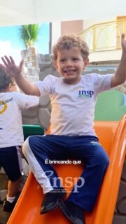 🎨 Dia Mundial do Brincar - 28 de maio
🎈✨ Brincar é uma das formas mais importantes de aprender.
No universo da infância, é por meio das brincadeiras que as crianças exploram o mundo,
desenvolvem a criatividade, constroem relações e dão os primeiros passos na construção
do conhecimento.
Aqui no colégio, valorizamos o brincar como parte essencial do desenvolvimento todos os
dias, em cada descoberta, em cada interação e em cada nova experiência.
Porque acreditamos que aprender pode ser leve, significativo e cheio de alegria. 🌱
Feliz Dia Mundial de Brincar! 💛
#DiaMundialDeBrincar #AprenderBrincando #DesenvolvimentoInfantil
#Educação #Infância
