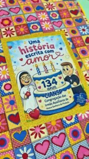 🎉 134 anos de História e Dedicação 🌟
Há 134 anos, a Congregação das Irmãs Auxiliares de Nossa Senhora da Piedade iniciou uma missão que atravessa gerações: educar com amor, fé e compromisso.
Para celebrar essa data tão especial, os alunos do INSP prepararam homenagens emocionantes às Irmãs, expressando gratidão e carinho por toda a trajetória construída. Presentes, sorrisos e gestos de afeto marcaram não apenas a história da Congregação, mas também o impacto que ela continua a ter na vida de tantas famílias. 🙏💙 Que essa missão siga iluminando caminhos e transformando gerações! ✨
#134AnosDeMissão #RedePiedade #INSP #FéEDedicação