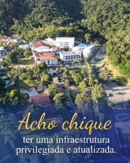 ✨ Acho chique… e você?😉💙
Chique mesmo é escolher uma educação que prepara para o futuro sem abrir mão do que realmente importa: formação humana, excelência e propósito.
Entramos na trend para mostrar um pouquinho do que nos enche de orgulho por aqui:
📍 Acho chique estudar em um colégio cercado pela natureza e pela Mata Atlântica.
🌎 Acho chique viver experiências internacionais como o Summer Camp no Canadá.
🗣️ Acho chique ter um Programa Bilíngue que amplia horizontes.
🎓 Acho chique ter uma preparação para os principais vestibulares, com resultados que levam nossos alunos às melhores universidades.
🏆 Acho chique viver o esporte, competir e representar o INSP nos Jogos Estudantis.
🙏 Acho chique crescer em uma escola católica, onde fé, valores e convivência fazem parte da formação.
👶 Acho chique contar com uma formação que acompanha o aluno do Berçário II ao Ensino Médio.
📚 Acho chique ter mais de 130 anos de história dedicados à educação.
💙 Acho chique ser INSP.
✨ Matrículas Abertas 2027!
Da Educação Infantil ao Ensino Médio.
📲 Venha conhecer o INSP e descobrir tudo o que torna nossa educação especial.
INSP — Educar é se encantar com a vida.