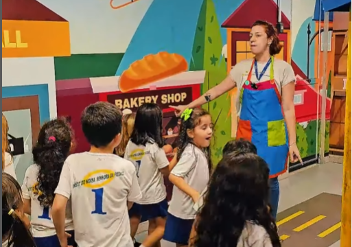 🚗✨ Let’s explore! Um tour animado pela mini-cidade do INSP Kids World! 🌎🏙️