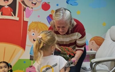 No mês dos avós, o INSP Kids recebeu com muito carinho a vovó Marta, avó da Catarina do Pré I! 💛📚