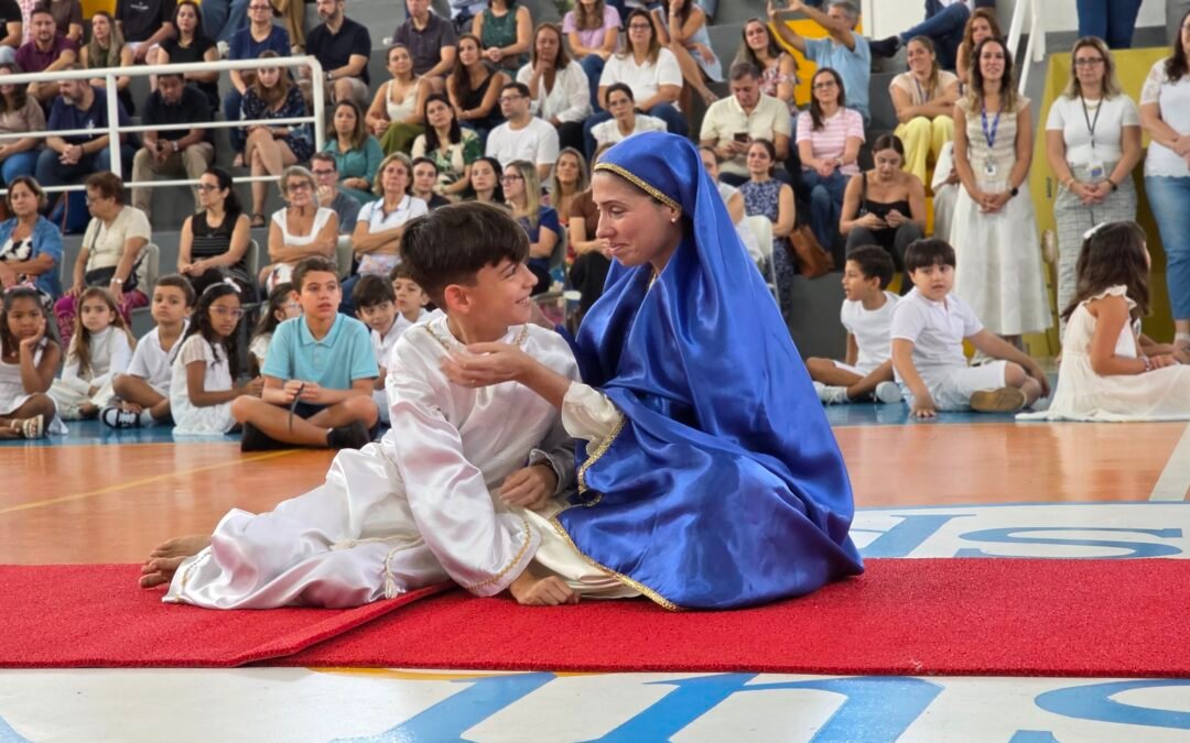 👑🌸 Fé, devoção e amor à Mãe Maria marcaram a nossa Cerimônia de Coroação de Maria!